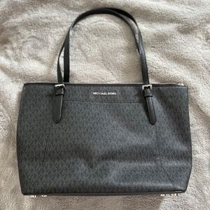MICHAEL KORS Black Purse